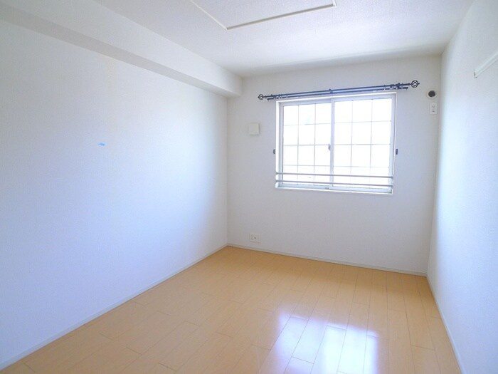 物件内観写真12　(居室)