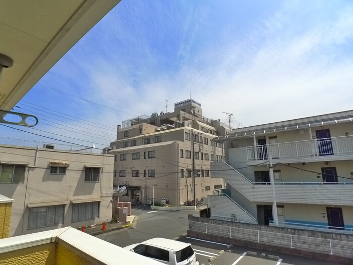 物件内観写真19　(室内からの展望)