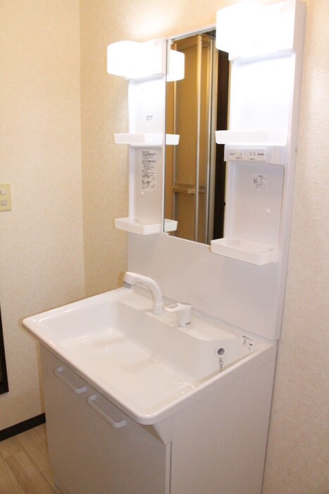 物件内観写真8　(洗面)