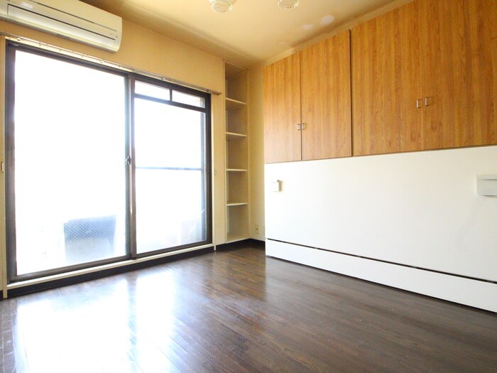 物件内観写真9　(居室)