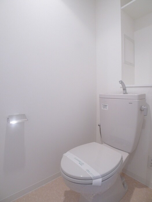 物件内観写真8　(トイレ)