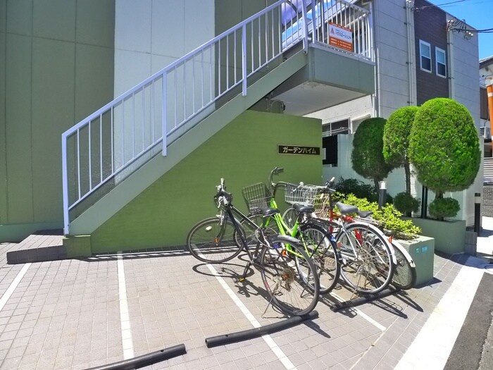 物件外観写真5　(駐輪場)