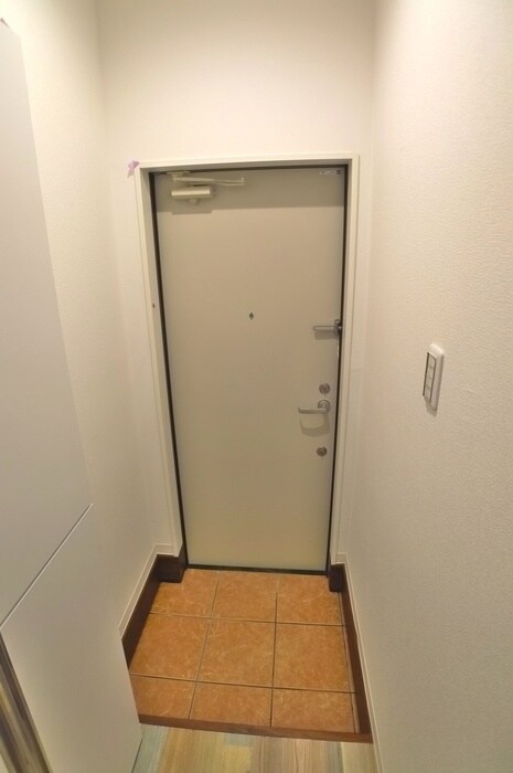 物件内観写真14　(玄関)