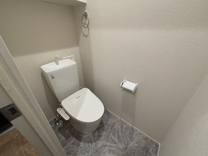 物件内観写真14　(トイレ)