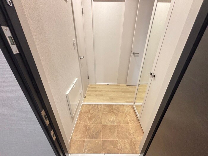 物件内観写真15　(玄関)