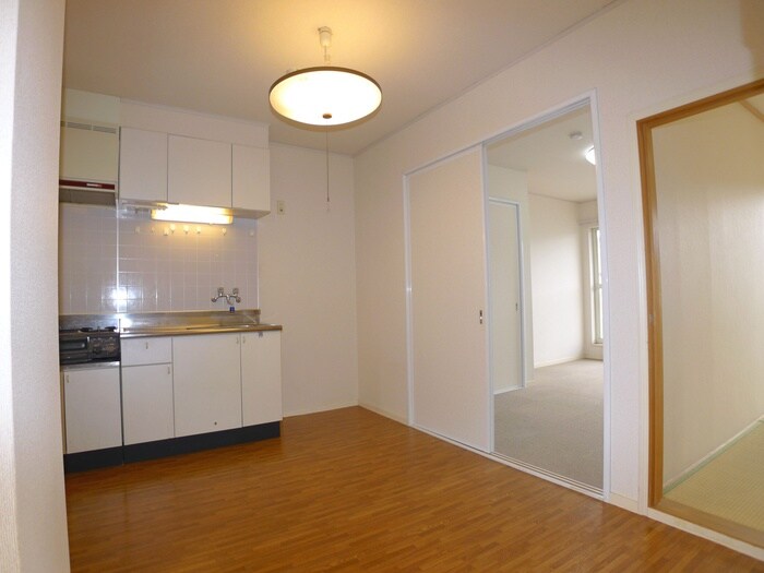 物件内観写真8　(キッチン)