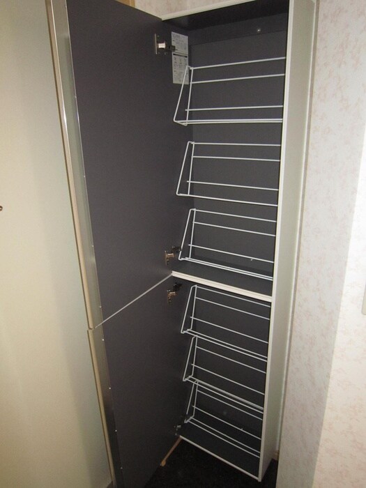 物件内観写真15　(靴箱)