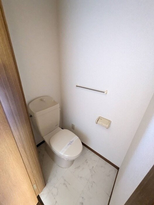 物件内観写真16　(トイレ)