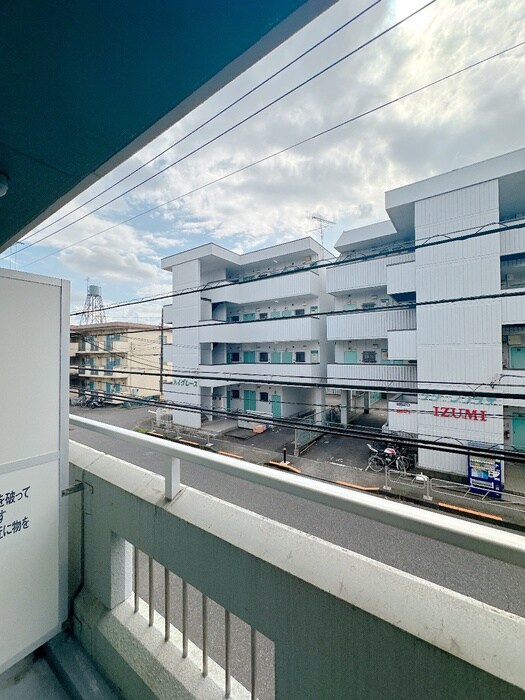 物件内観写真15　(室内からの展望)