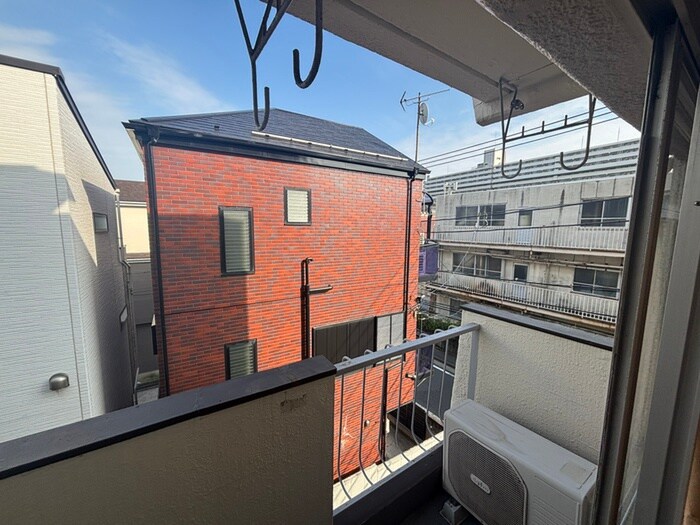 物件内観写真21　(室内からの展望)