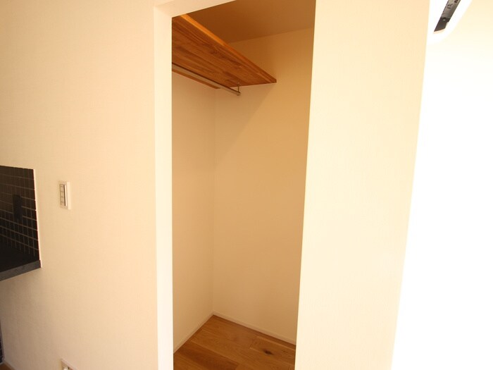 物件内観写真11　(収納)
