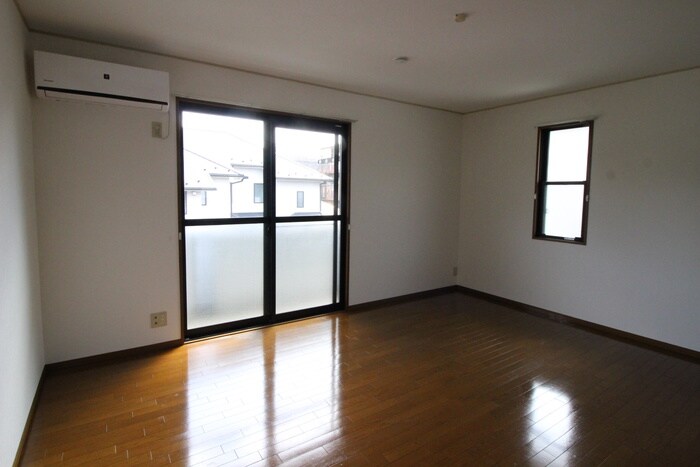 物件内観写真9　(居室)