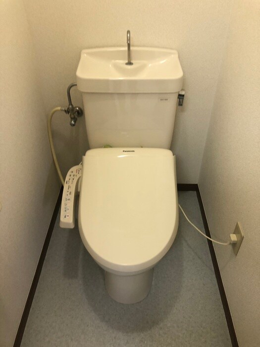 物件内観写真13　(トイレ)