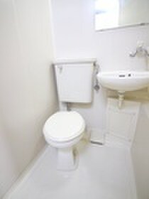 物件内観写真12　(トイレ)