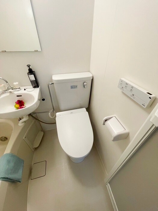 物件内観写真14　(トイレ)