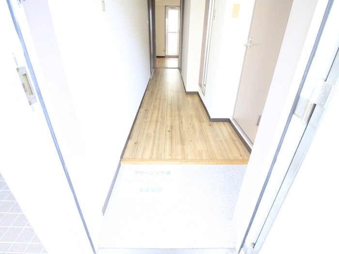 物件内観写真15　(玄関)