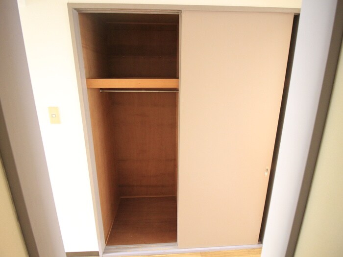 物件内観写真16　(収納)