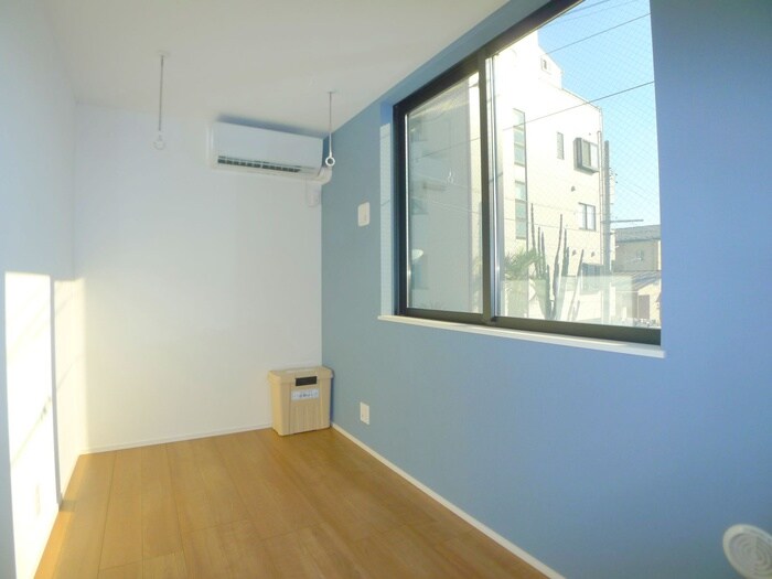 物件内観写真10　(室内からの展望)