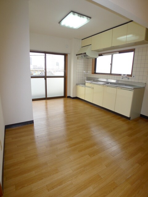 物件内観写真7　(居室)