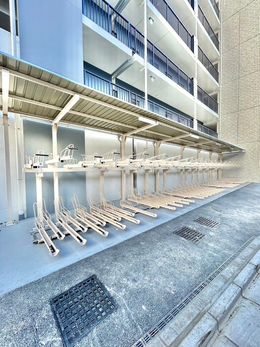 物件外観写真3　(駐輪場)