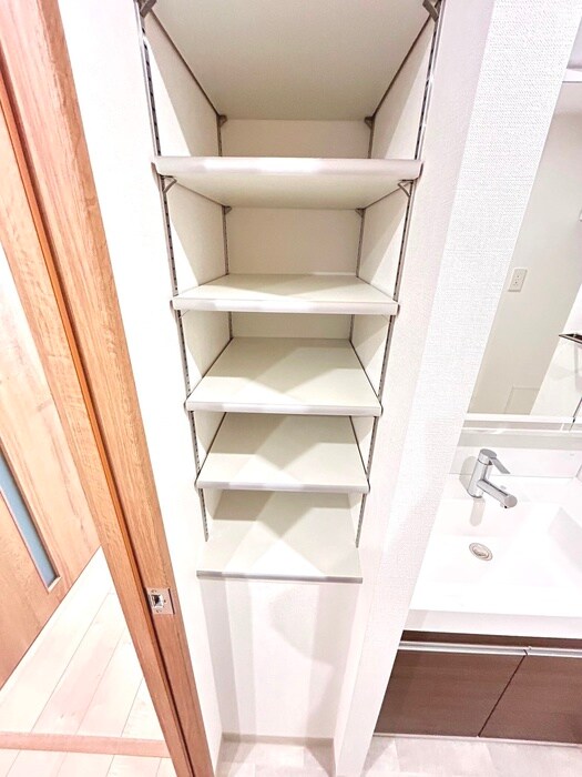 物件内観写真11　(収納)