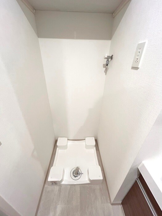 物件内観写真17　(洗濯機置場)