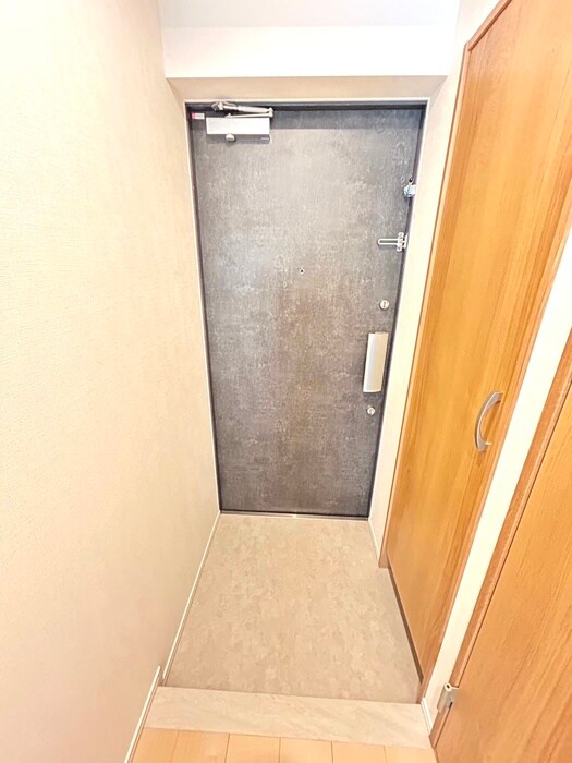 物件内観写真19　(玄関)