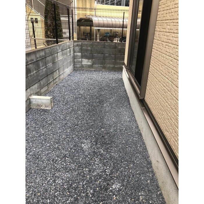 物件内観写真11　(室内からの展望)