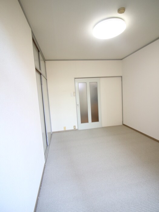 物件内観写真9　(居室)