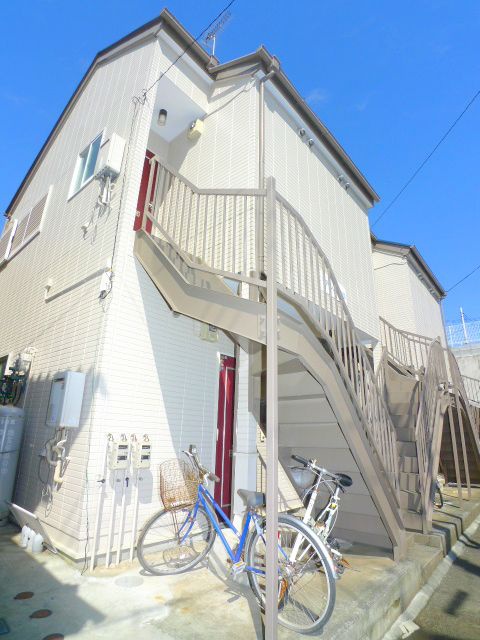 モアクレスト根岸台Ｂ棟