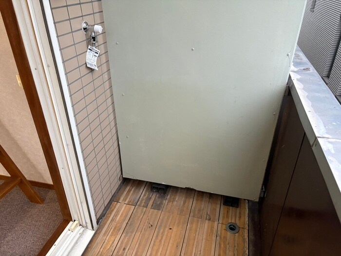 物件内観写真15　(洗濯機置場)