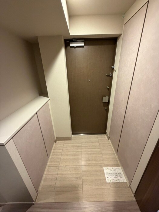 プライムガーデン銀座八丁堀の玄関