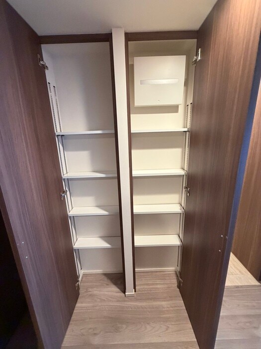 物件内観写真13　(収納)