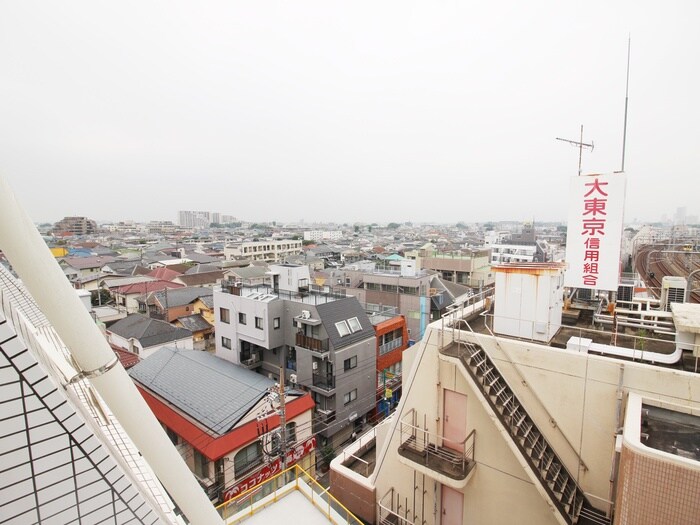 物件内観写真17　(室内からの展望)