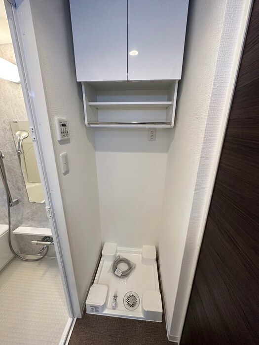 物件内観写真17　(洗濯機置場)