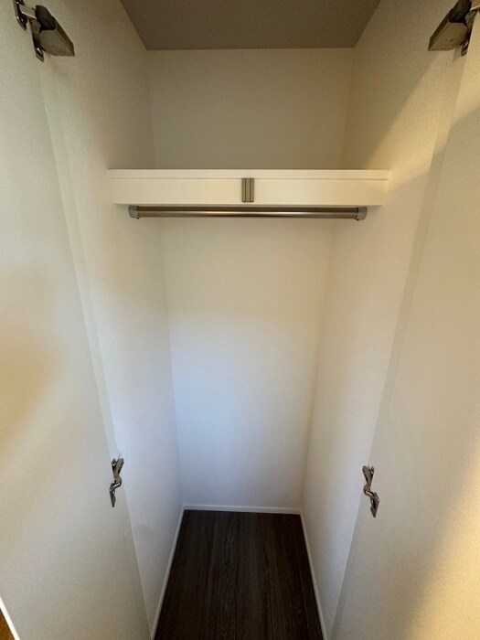 物件内観写真18　(収納)