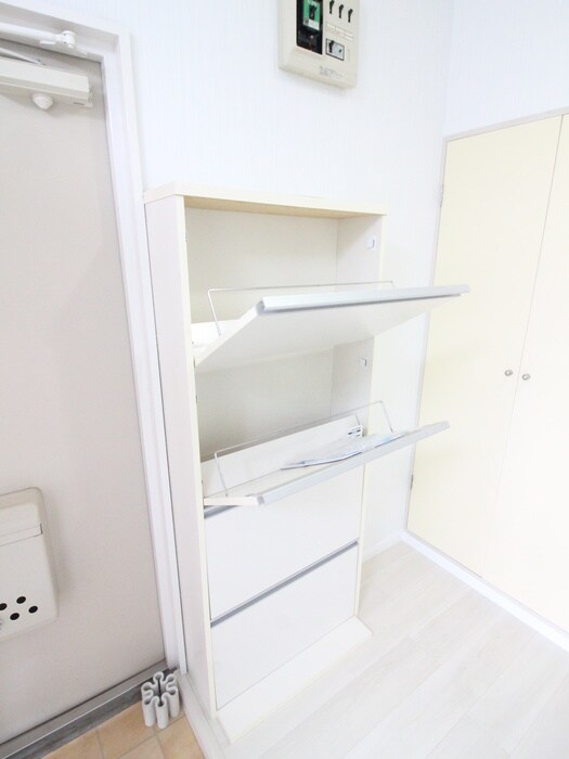 物件内観写真18　(靴箱)