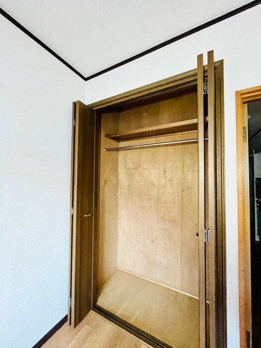 物件内観写真15　(収納)