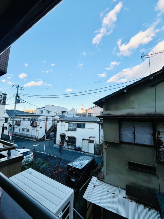 物件内観写真20　(室内からの展望)