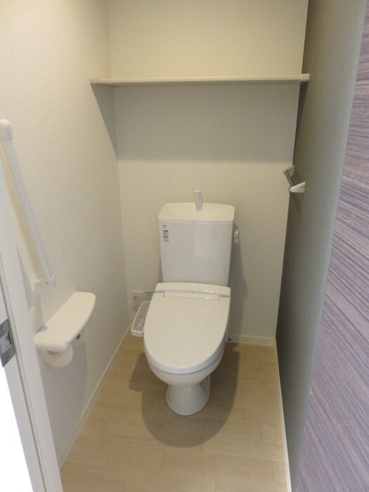 物件内観写真15　(トイレ)