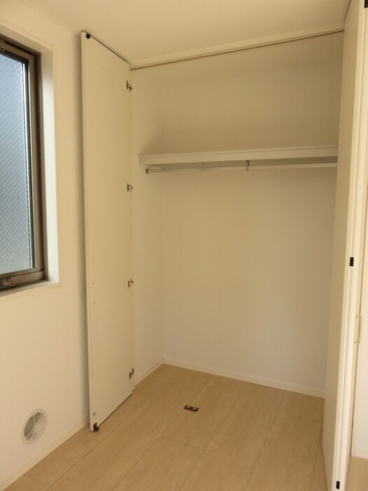 物件内観写真16　(収納)