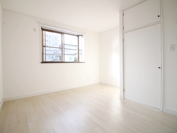 物件内観写真5　(居室)