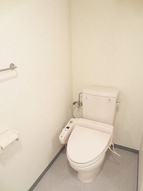 物件内観写真16　(トイレ)