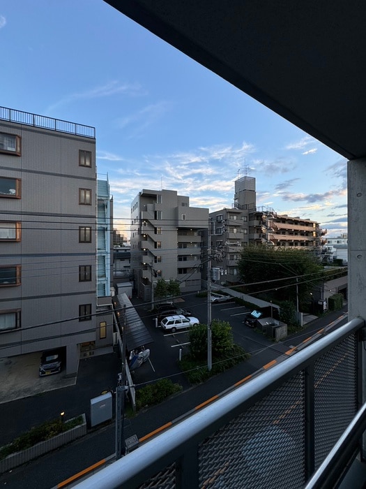 物件内観写真18　(室内からの展望)