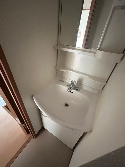 物件内観写真11　(洗面)