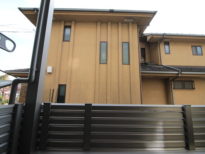 物件内観写真17　(室内からの展望)