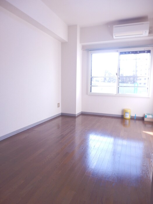 物件内観写真4　(居室)