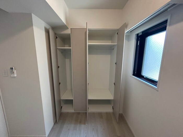 物件内観写真10　(収納)