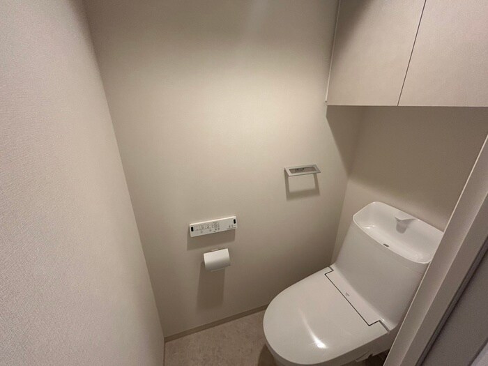 物件内観写真14　(トイレ)