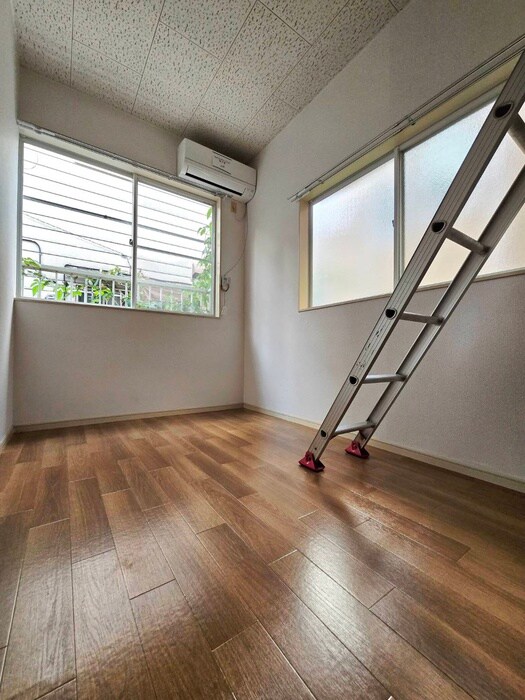 物件内観写真8　(居室)